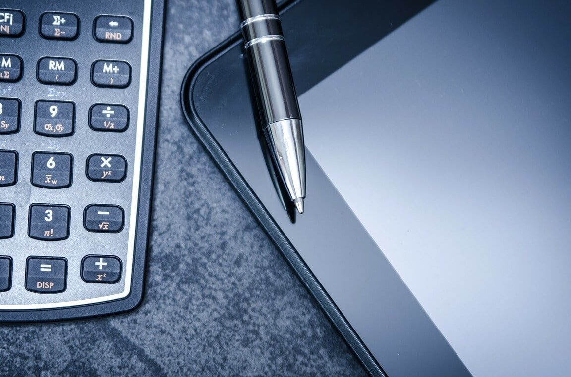 Calculadora de salario: convierta el salario en ingresos por hora, mensuales y anuales